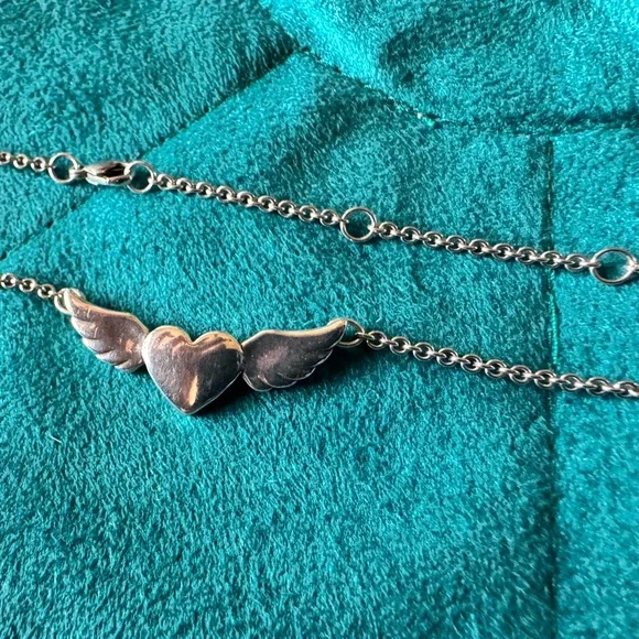 James Avery *Retired Sterling Silver Adjustable “Let Love Soar “Necklace - Picture 2 of 6